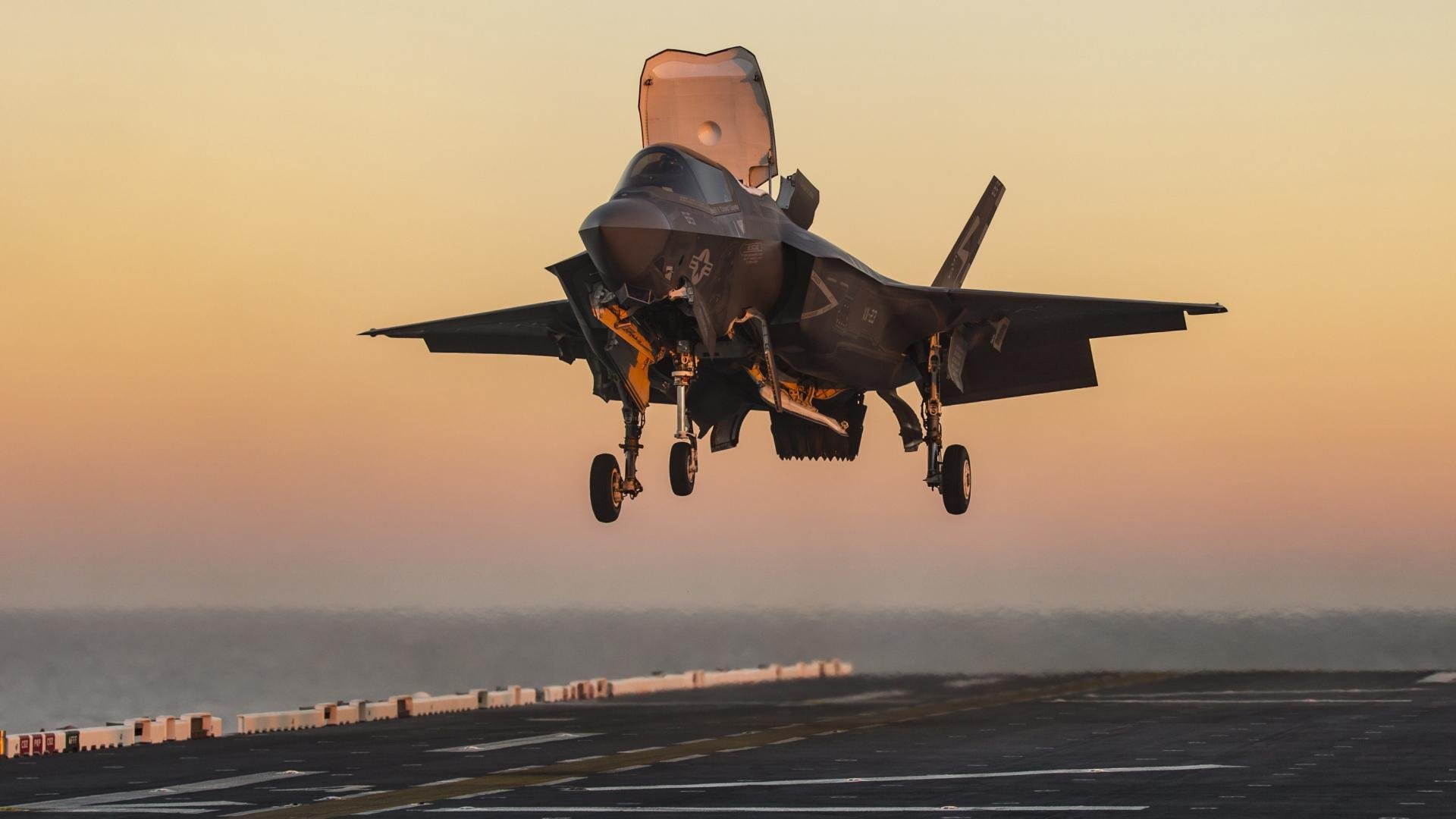 开云综合服务-冠军拼图：总冠军争夺战的关键因素，冠军拼图英文